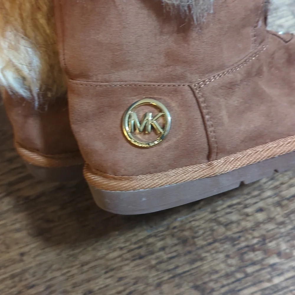 🌸 MK Michael Kors Brown Faux Fur Trim Faux Suede Lace Front Boot Little Girl 13